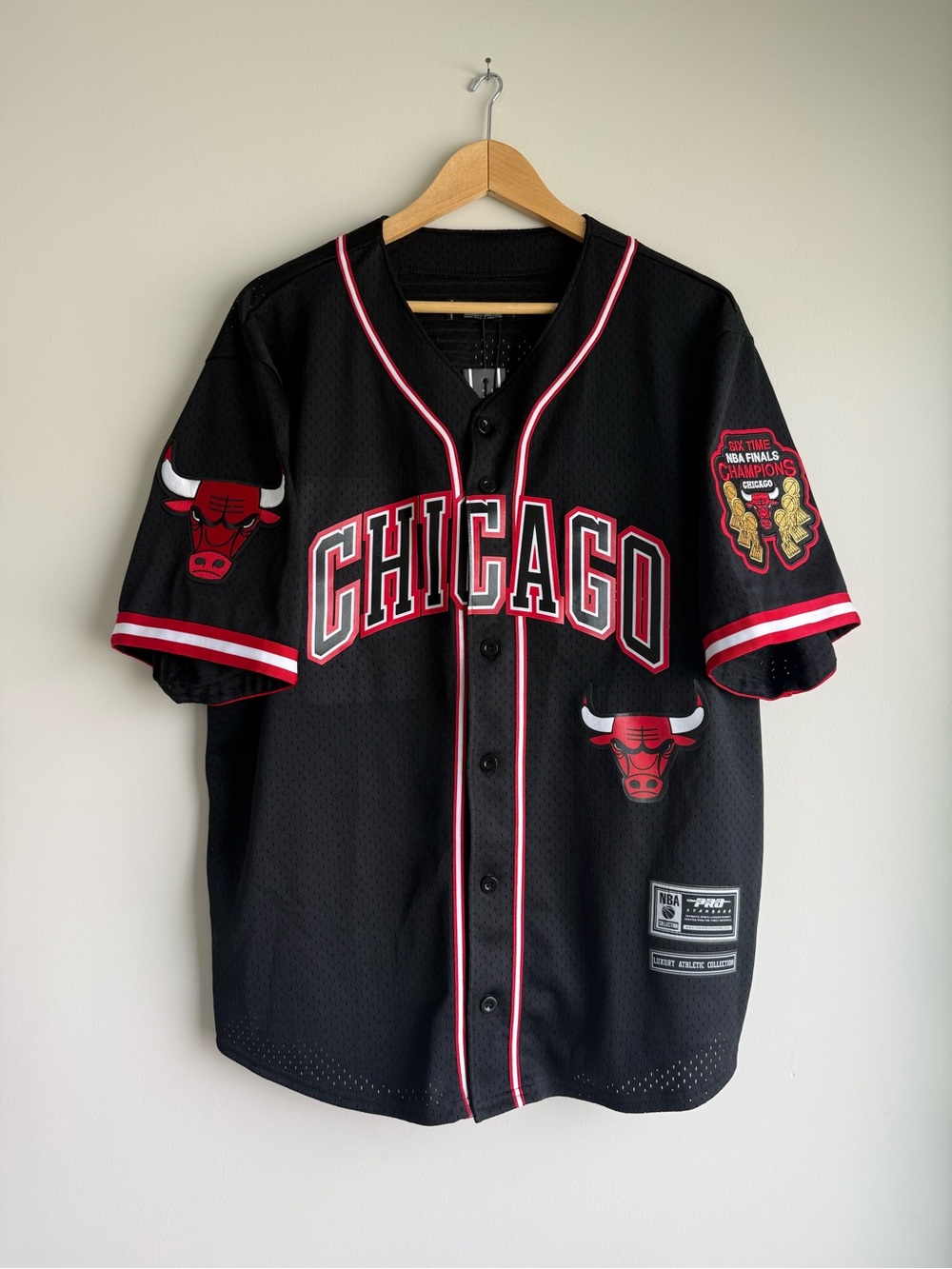 NWT Pro Standard Chicago Bulls 6X Champions Jersey XL